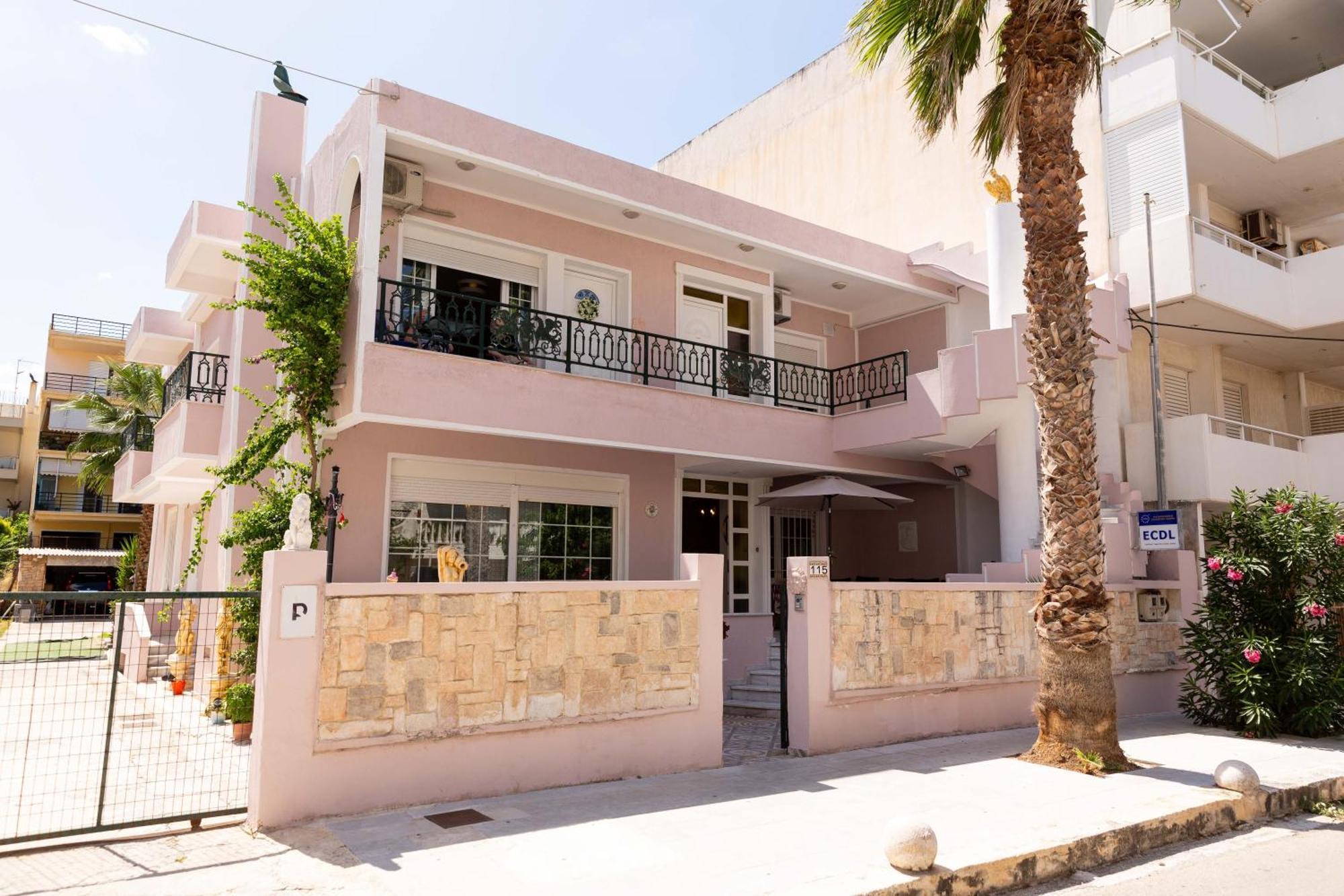 Spacious Apartment Corinth Exterior photo