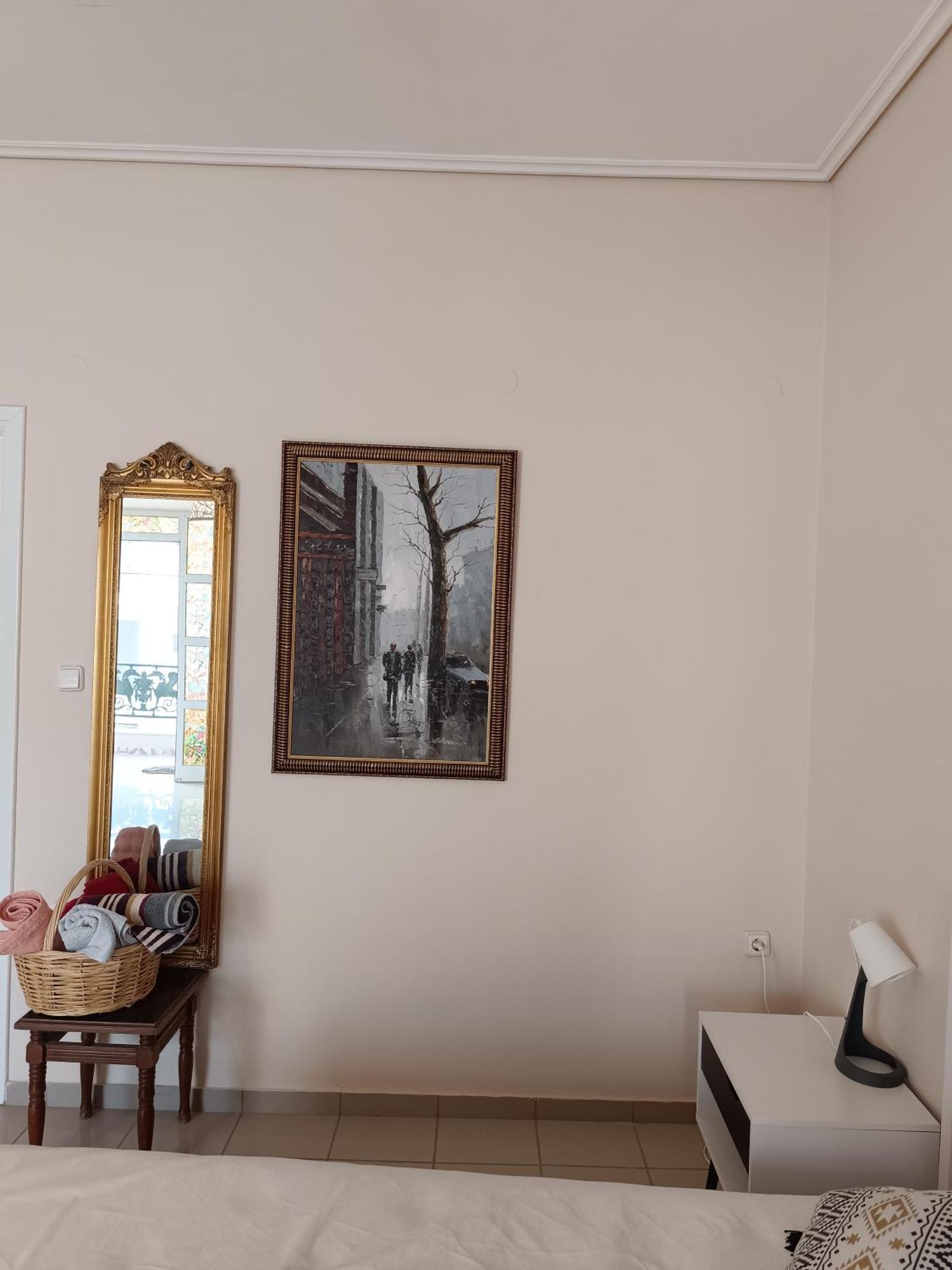 Spacious Apartment Corinth Exterior photo